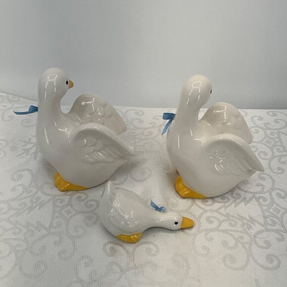 Ceramic Goose Figurine Set With Blue Ribbon Accents - Picture 7 of 10